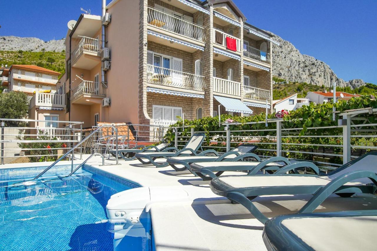 أوميس Apartments Babaja المظهر الخارجي الصورة
